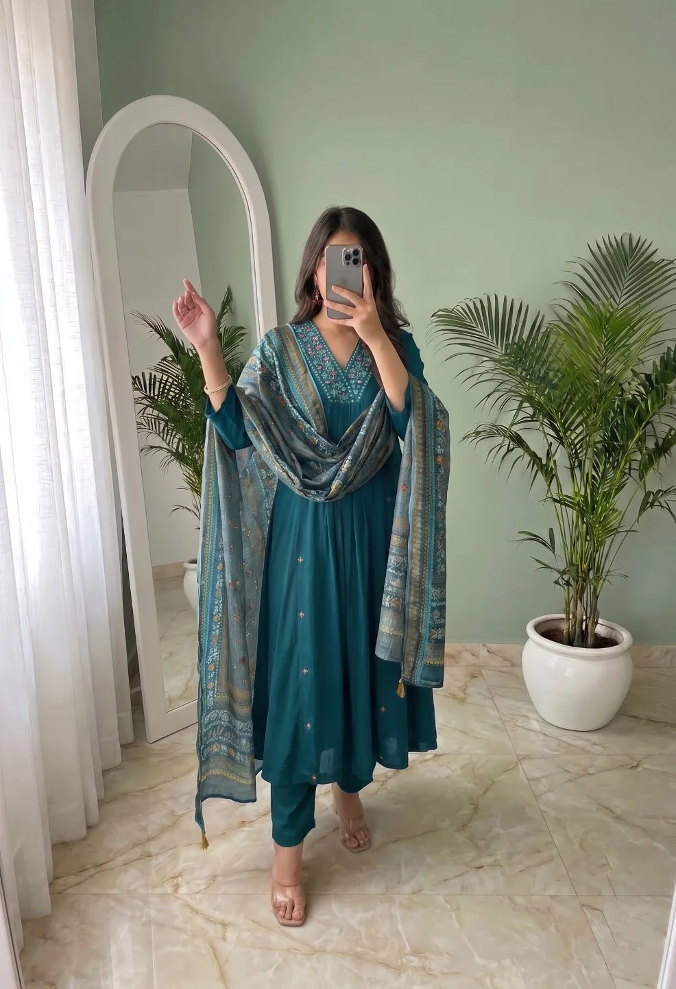 Hetvi Blue